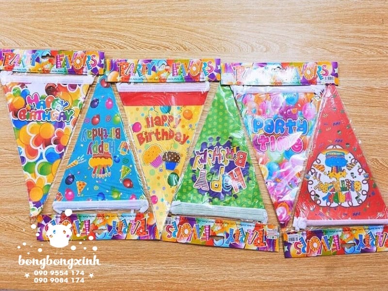 Dây cờ giăng trang trí sinh nhật nhiều màu sắc xinh đẹp Dây cờ giăng trang trí sinh nhật nhiều màu sắc xinh đẹp