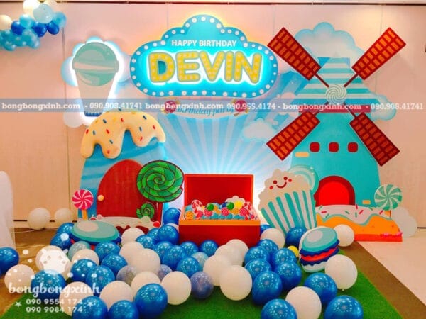 Tổ Chức Sinh Nhật Trọn Gói Cho Bé Trai Với Backdrop Chủ Đề Candy 024