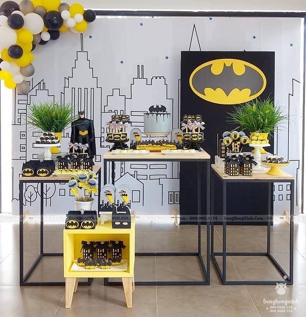 Bàn quà người dơi 5