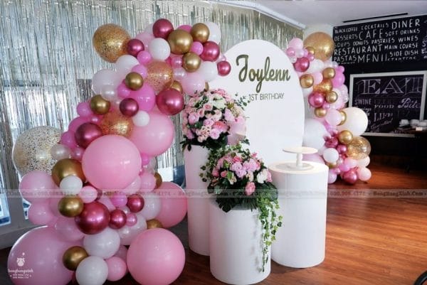 Backdrop thôi nôi tiểu cảnh sinh nhật hồng trắng TCSN003