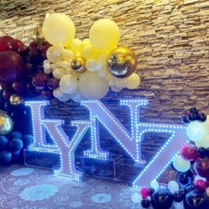 Tiểu cảnh sinh nhật với bộ chữ đèn led 3D cưc kỳ sang trọng BBX330