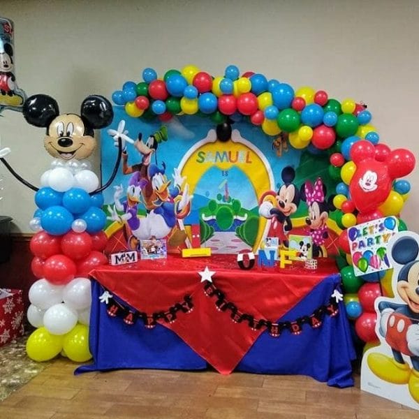 Bàn quà sinh nhật chuột Mickey và những người bạn BBX197