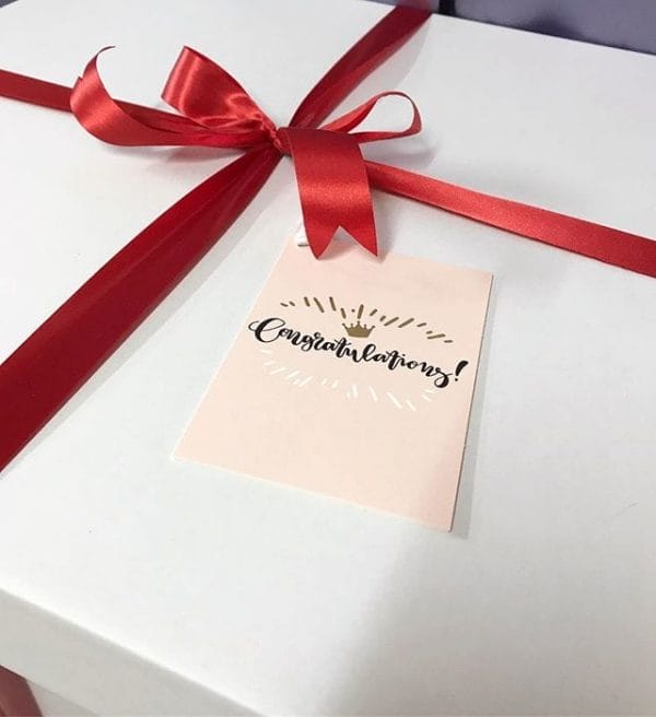 Nắp hộp surprise sự kiện tốt nghiệp BBX220