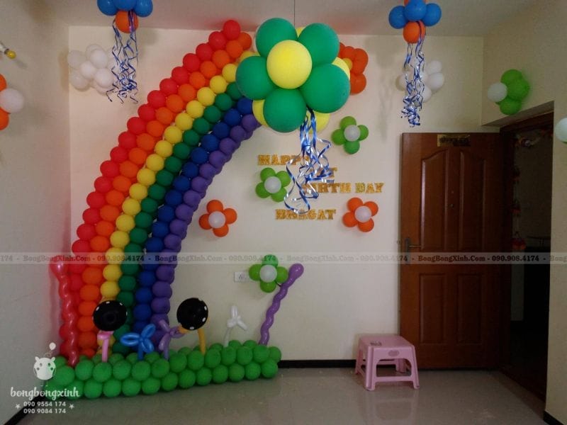Tiểu cảnh sinh nhật bong bóng Rainbow