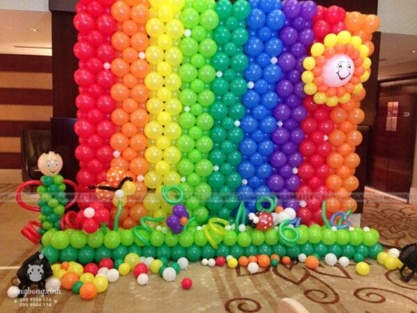 Tiểu cảnh sinh nhật bong bóng Rainbow