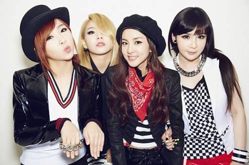 2NE1 cùng với MV