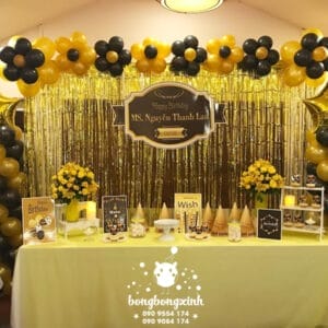 Bàn quà trang trí sinh nhật màu vàng đồng BQ138