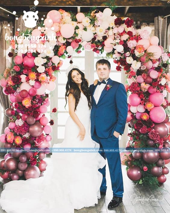 Cổng chảo tiệc cưới kết hợp giữa bong bóng và hoa hồng CA121 Cổng chảo tiệc cưới kết hợp giữa bong bóng và hoa hồng CA121