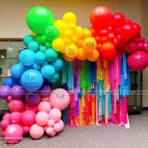 Backdrop bong bóng và dây tua-rua khai trương văn phòng KTVP001