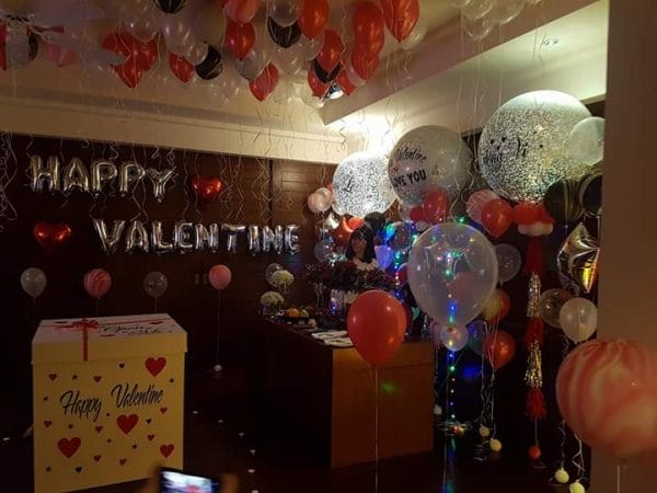 Trang trí valentine bằng bong bóng bay BB089