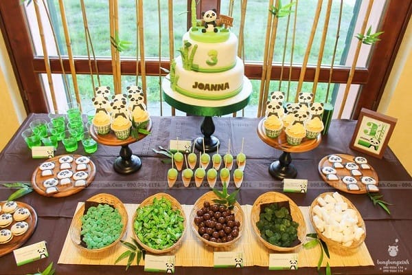 Bàn quà sinh nhật màu lá trúc BQ213 Bàn quà sinh nhật màu lá trúc BQ213