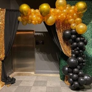 Cổng chào sinh nhật vàng đồng và đen sang trọng BBX208