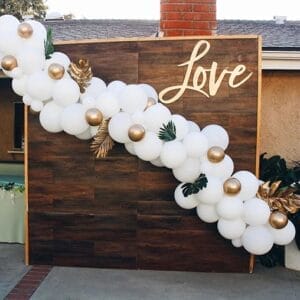 Backdrop cùng dây bong bóng trang trí tiệc cưới sang trọng BBX328