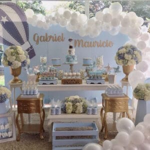 Bàn quà sinh nhật mang màu sắc nhẹ nhàng BBX519