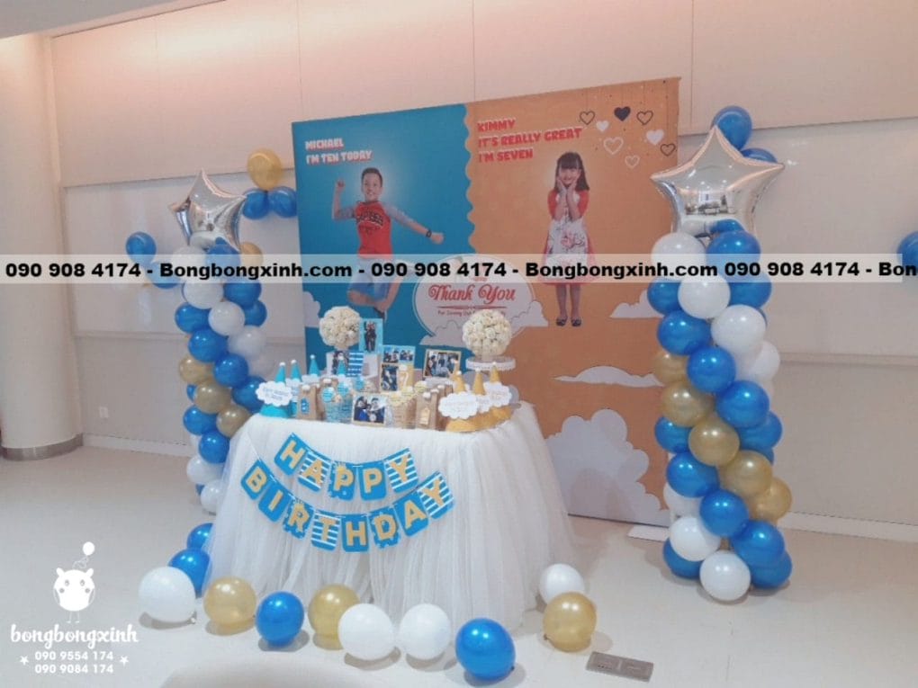 Bàn quà sinh nhật Double Birthday Party gốc bên phải
