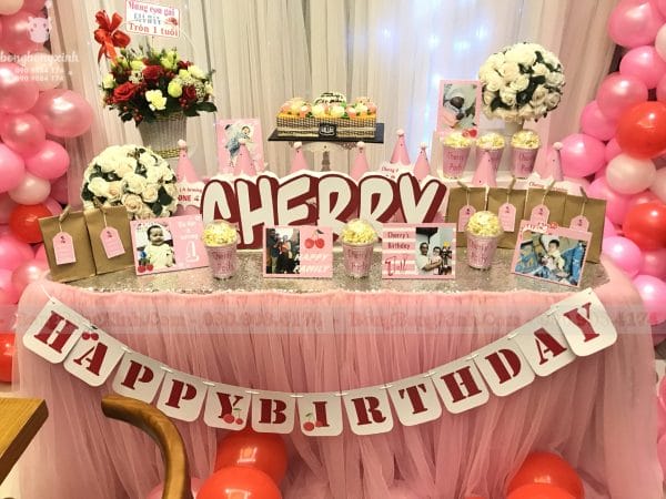 Những phụ kiện trên bàn sinh nhật theo chủ đề chú ngựa pony BQ175