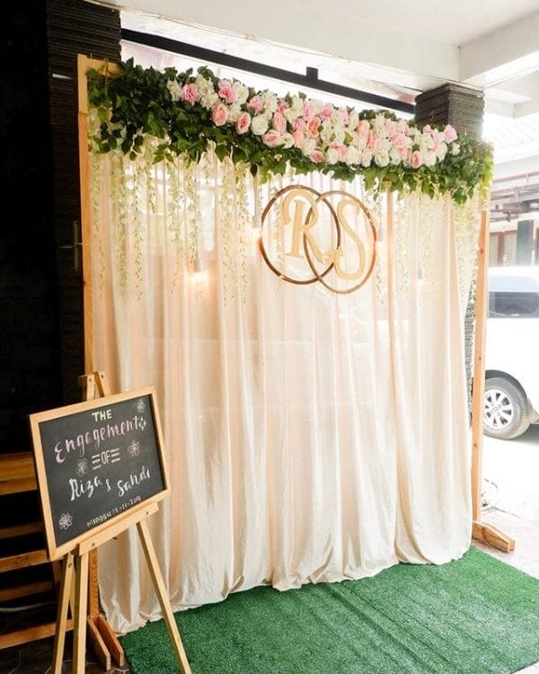 Backdrop khai trương nhẹ nhàng gốc nhìn 1 Backdrop khai trương nhẹ nhàng gốc nhìn 1