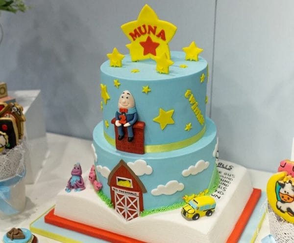 Bánh kem trang trí bàn quà sinh nhật chủ đề nông trại BBX170