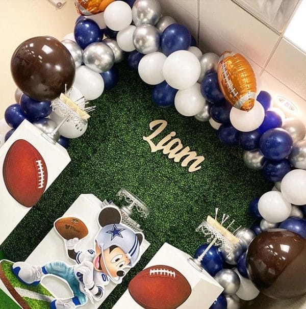 Bộ tiểu cảnh sinh nhật chuột Mickey XV503 góc nhìn số 2