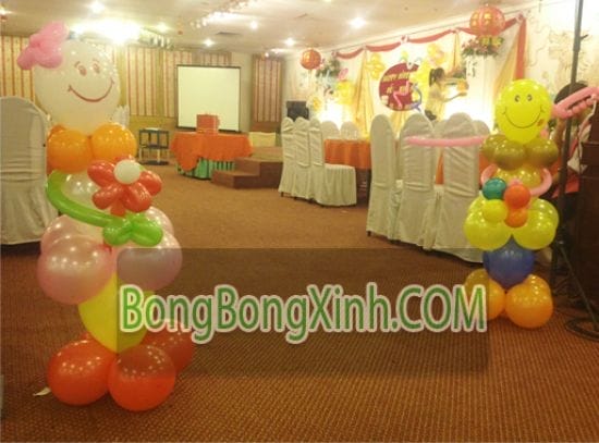 Trụ bong bóng 075 - 2 bong bóng cầm hoa Trụ bong bóng 075 - 2 bong bóng cầm hoa