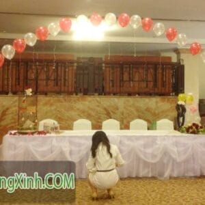 Tạo hình bàn kí tên tiệc cưới 036