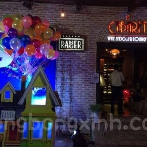 Bóng bay tại quán UP
