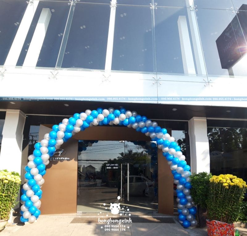 Công chào khai trương xoắn xanh và trắng CB136