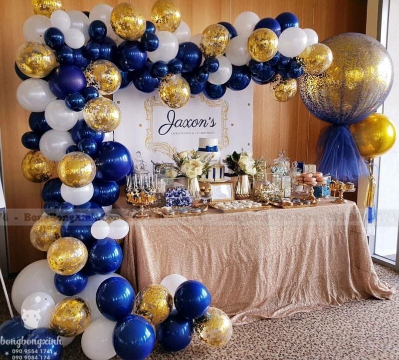 Trang trí bàn quà sinh nhật hoàng gia BQ187 Trang trí bàn quà sinh nhật hoàng gia BQ187