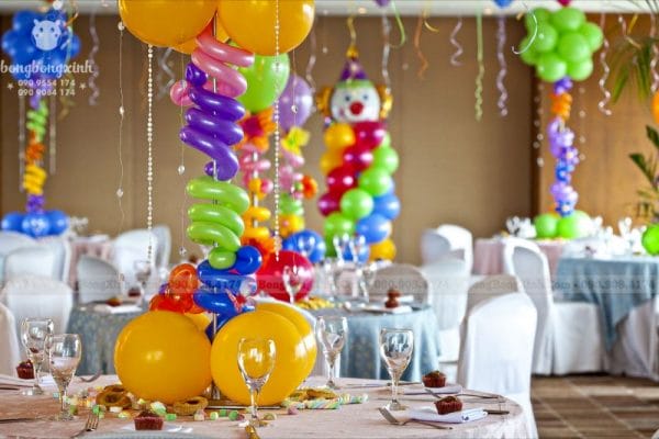 Trang trí sinh nhật cho bé với bàn tiệc colorful BQ188