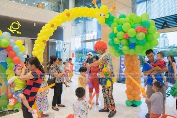 Cổng chào bong bóng hươu cao cổ CB157 trang trí tiệc thôi tại nhà