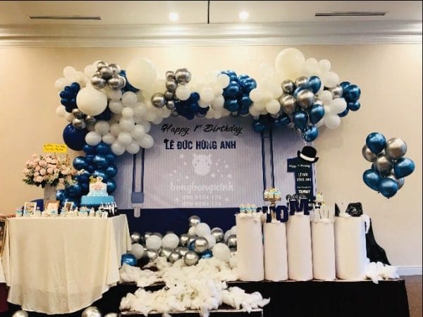 Backdrop và bàn quà thôi nôi bé Hùng Anh BBX027