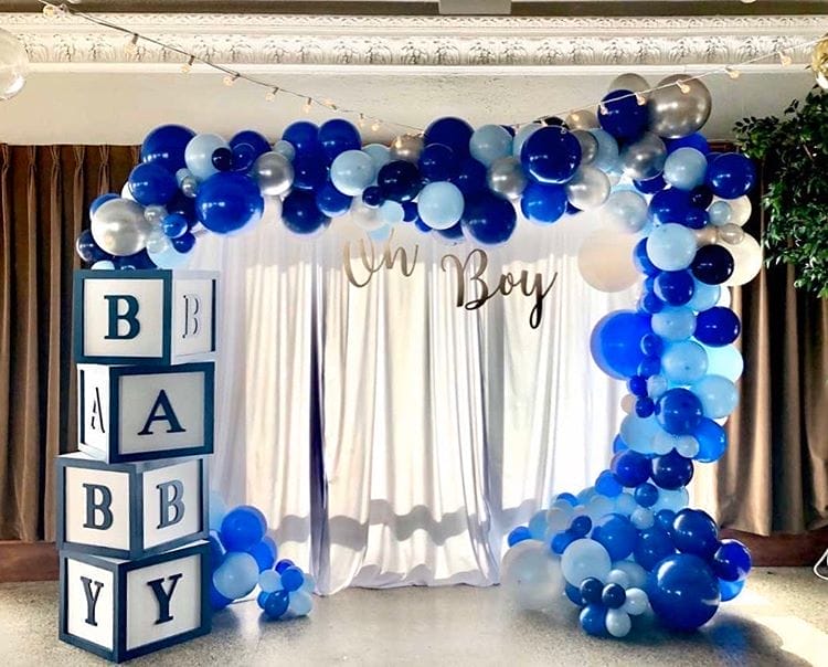 Backdrop sinh nhật màu xanh dương thật đẹp