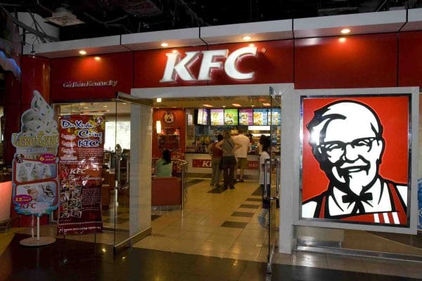 Chuổi cửa hàng KFC với dịch vụ trang trí sinh nhật Chuổi cửa hàng KFC với dịch vụ trang trí sinh nhật