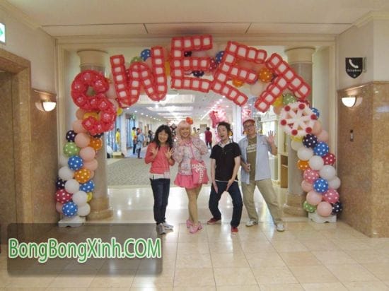 Cổng chào sự kiện SWEET 0102 năng động và trẻ trung