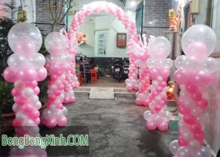 Trang trí bong bóng bằng trụ và cổng chào dành cho tiệc cưới