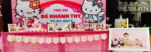 Trang trí sinh nhật chủ đề màu hồng bé Khánh Thy