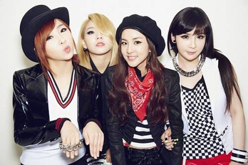 2NE1 cùng với MV 2NE1 cùng với MV