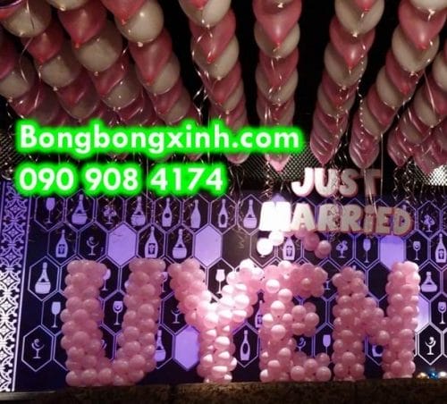 Bong bóng chữ Uyên và bong bóng bay Bong bóng chữ Uyên và bong bóng bay