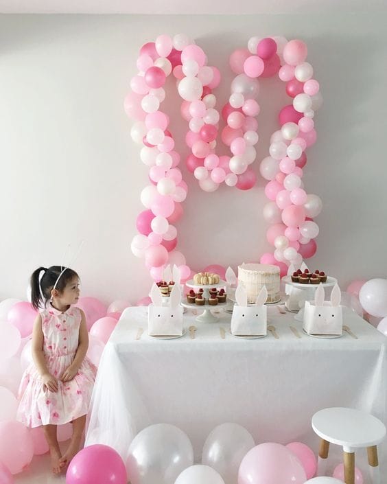 Trang trí bàn sinh nhật chủ đề con thỏ