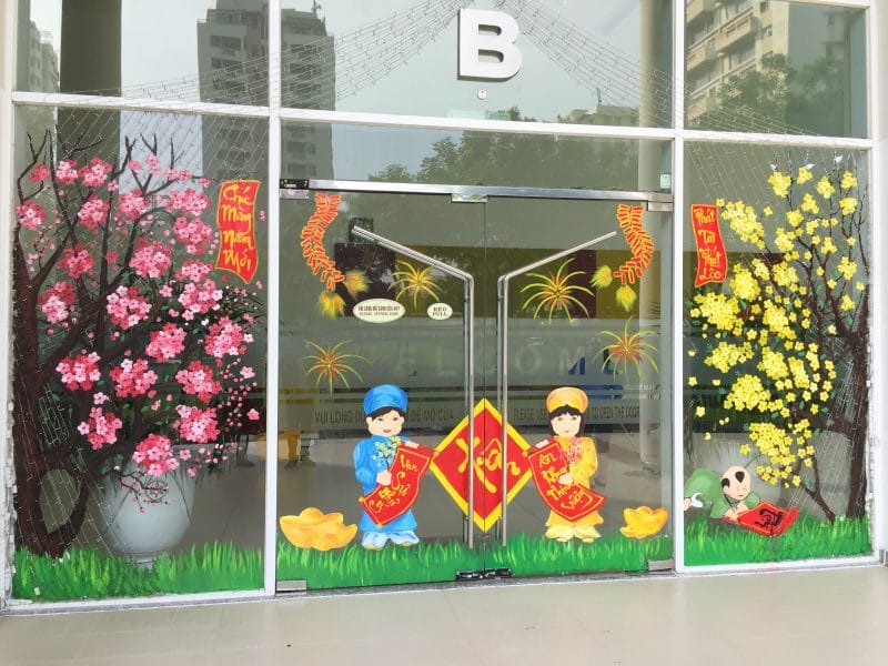 Trang trí tết với Decal là 1 trong các kiểu trang trí tết độc đáo