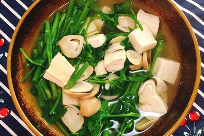 Canh chua chay thanh đạm với 4 cách nấu phong phú chống ngán Canh chua rau muống chay
