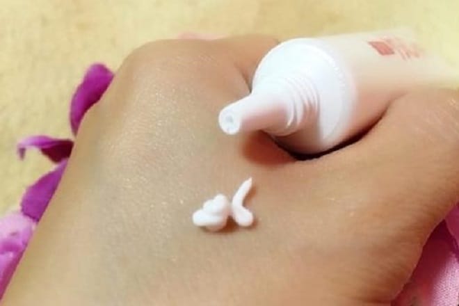 Review kem trị vết thâm kobayashi ex Japan