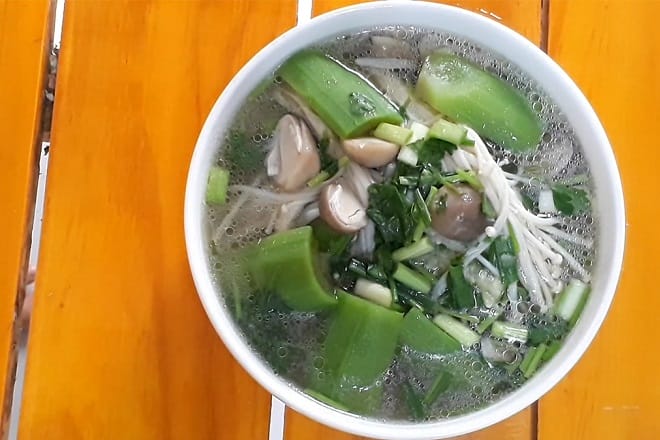 Canh mướp nấu nấm