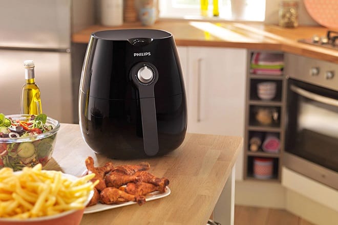 Rang đậu phộng trong nồi chiên không dầu rất ngon, giòn và không bị cháy Lưu ý khi sử dụng điện thoại không bị đau tay.