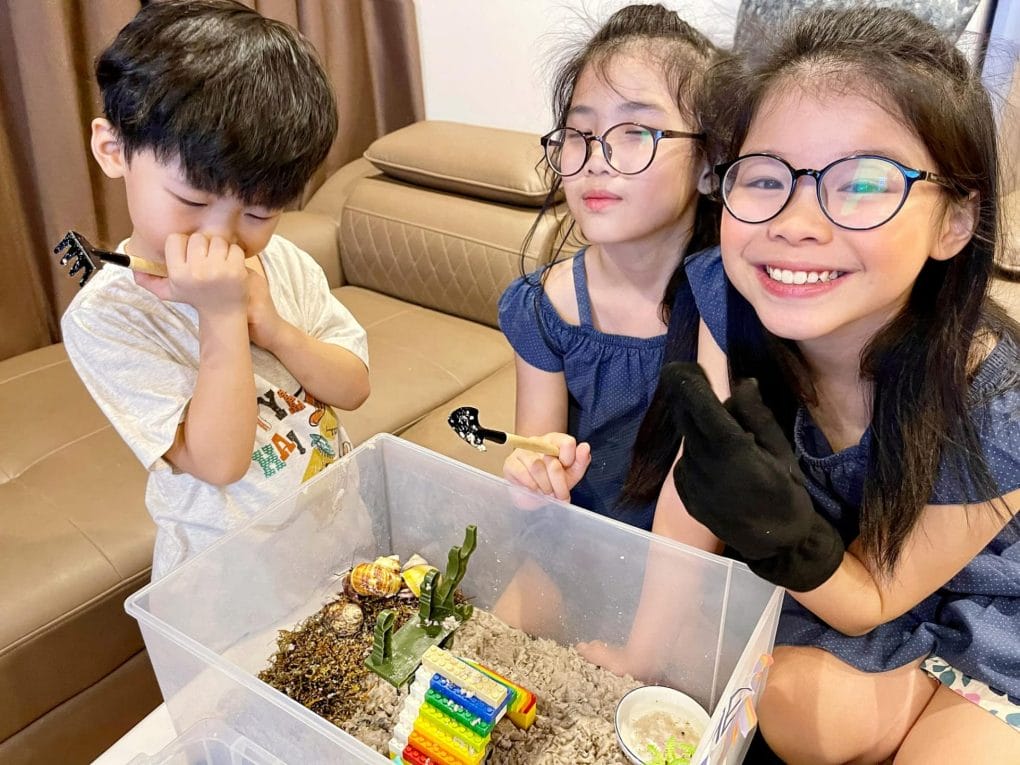 Sau khi nuôi ba ba, họ chuyển sang nuôi những con vật cưng lạ. 3 nhóc tỳ nhà Tía Liễu khiến mọi người bật cười với cái tên thú cưng - Ảnh 2. Sau khi nuôi ba ba, họ chuyển sang nuôi những con vật cưng lạ. 3 nhóc tỳ nhà Tía Liễu khiến mọi người bật cười với cái tên thú cưng - Ảnh 2.