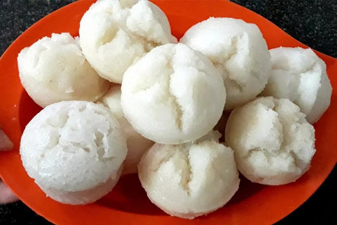 bóng đá truyền thống