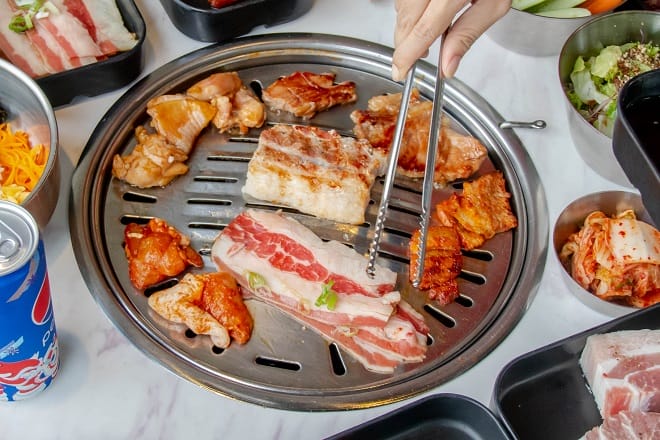 thịt gặp bbq. thông tin