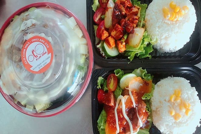 7 địa chỉ đặt cơm văn phòng tại TP. Hồ Chí Minh nhanh chóng, tận nơi xin chào com