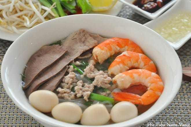 Thực đơn cơm tấm Kiều Giang có những món gì? Giá có đắt không? phong thủy