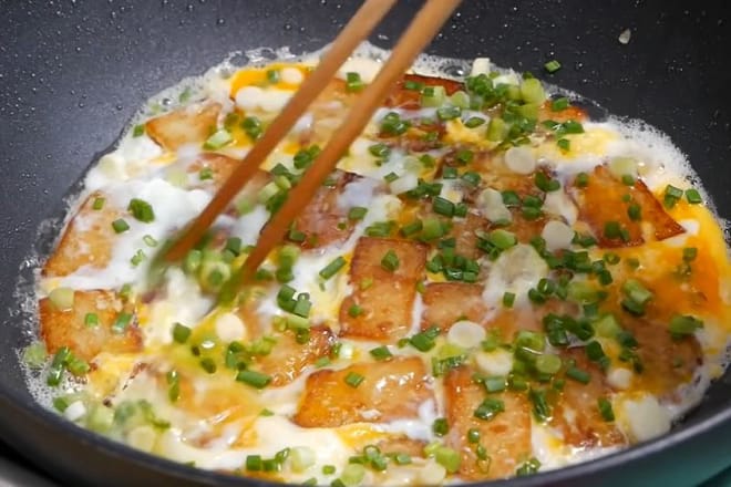 Bột chiên trứng giòn